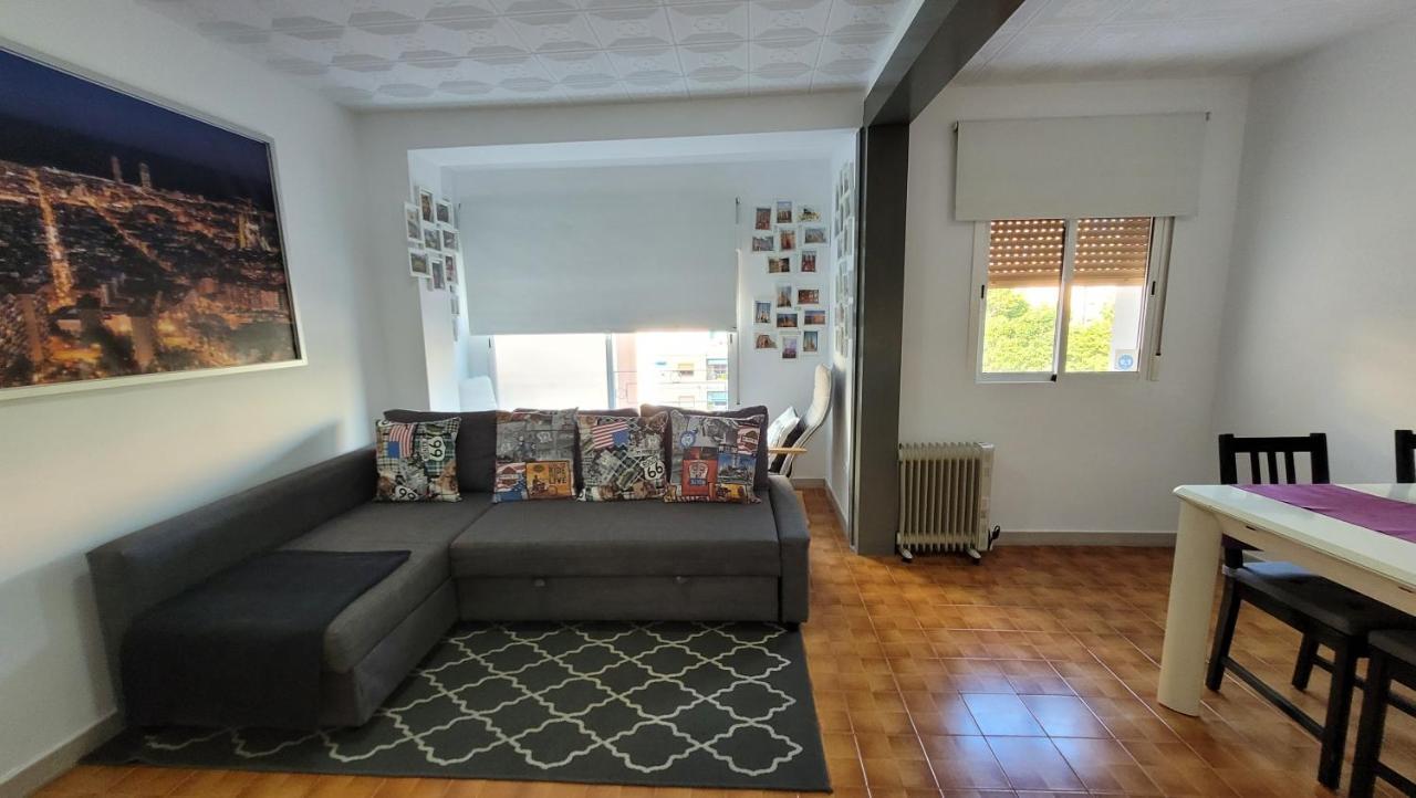 Apartaments B O D Collblanc L'Hospitalet de Llobregat Exteriör bild