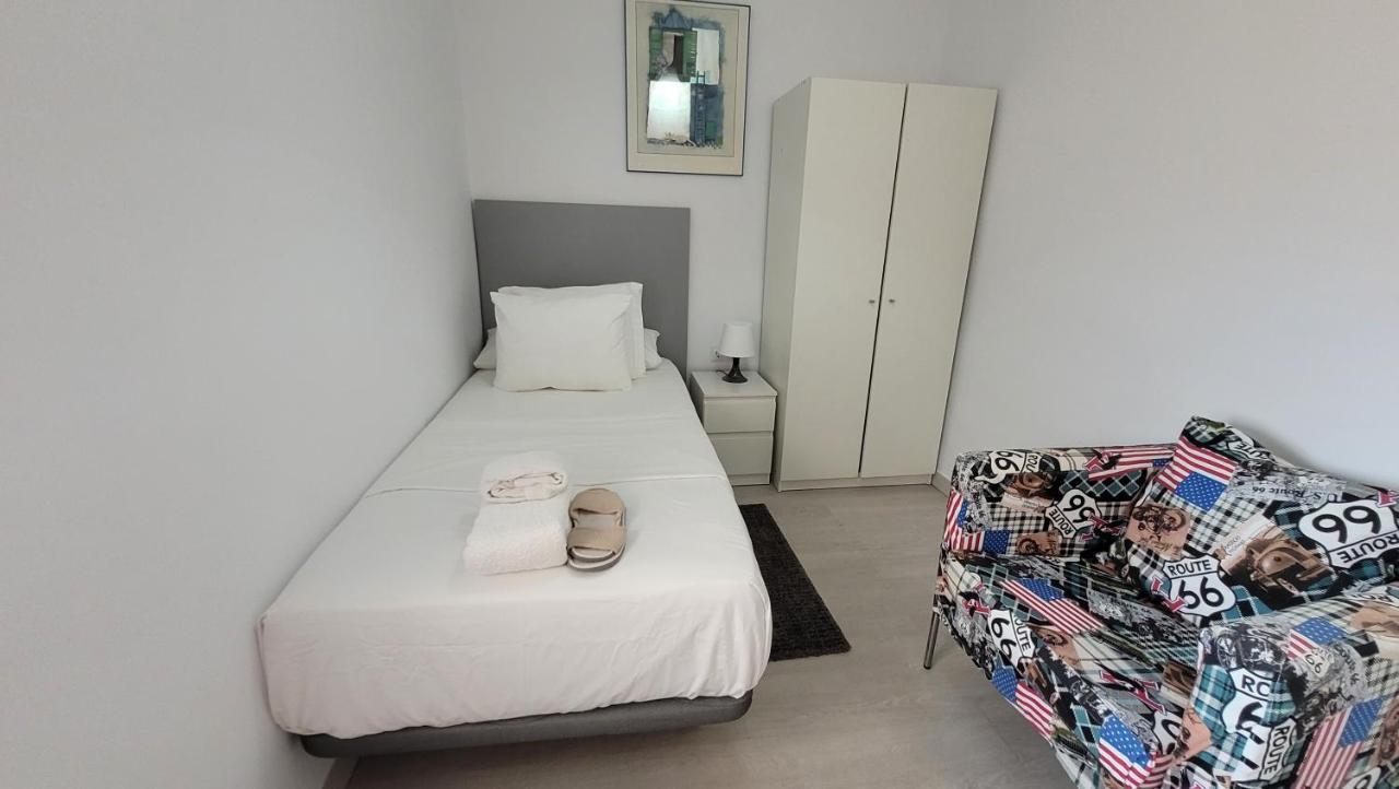 Apartaments B O D Collblanc L'Hospitalet de Llobregat Exteriör bild